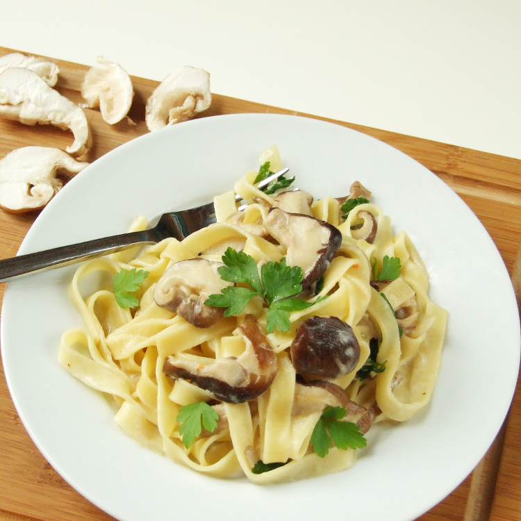 Creamy Garlic Mushroom Pasta