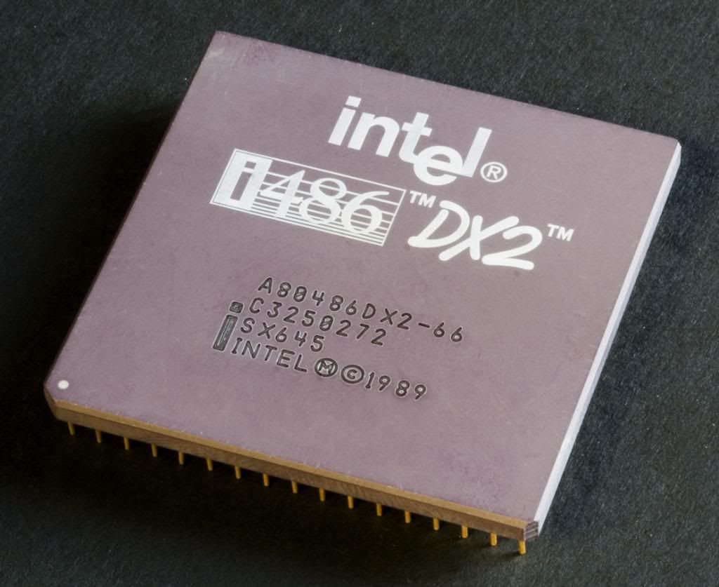 Intel 486DX CPU Microprocessor photo Intel486DXCPUMicroprocessor_zpsa73e9eb1.jpg