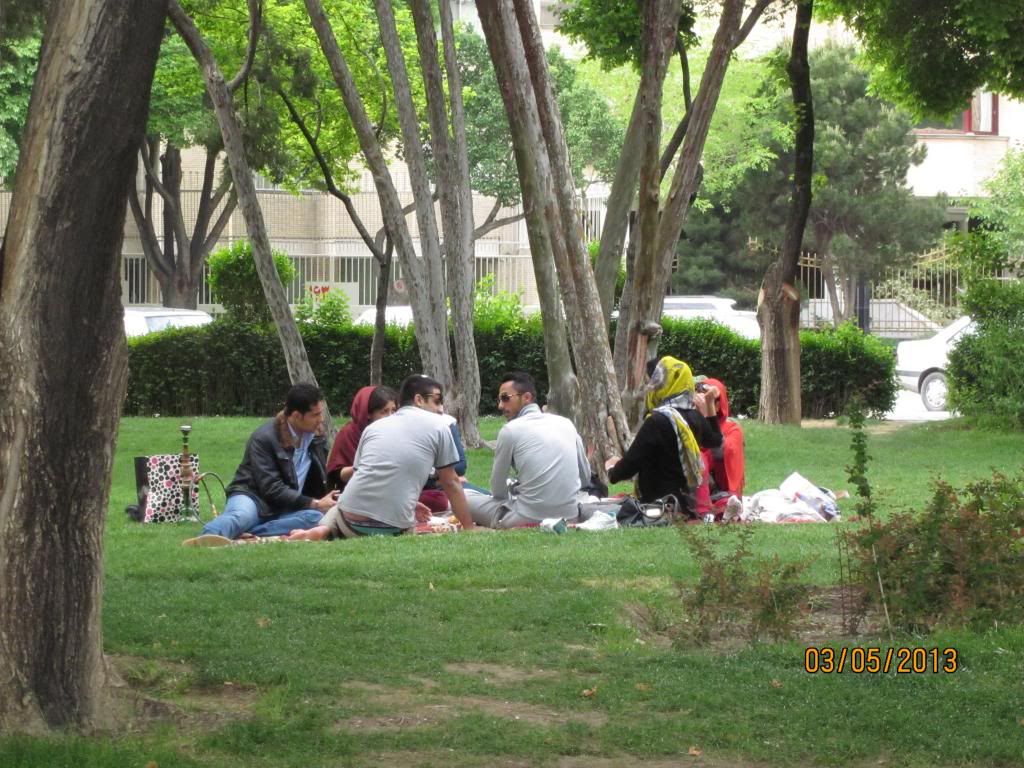 photo YPeople_zpsc14cb11b.jpg